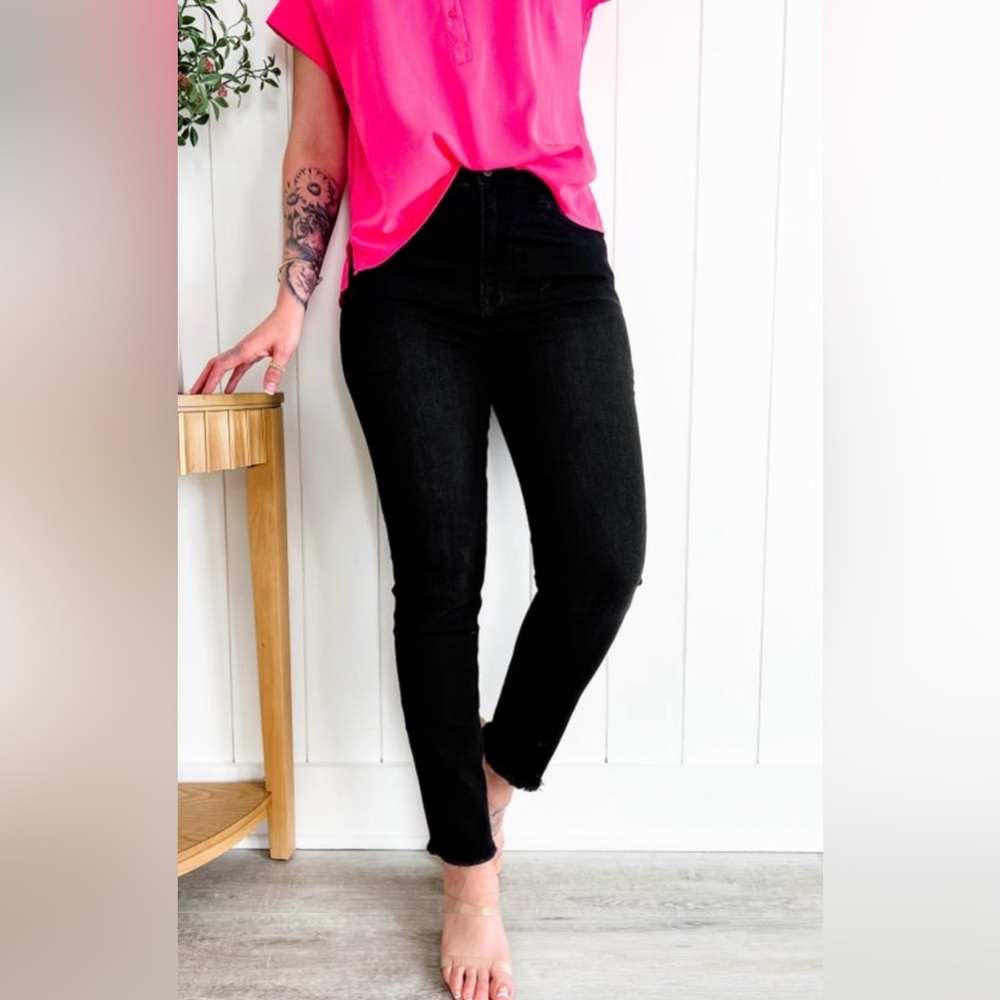 Vervet High Rise Black Skinny Jean